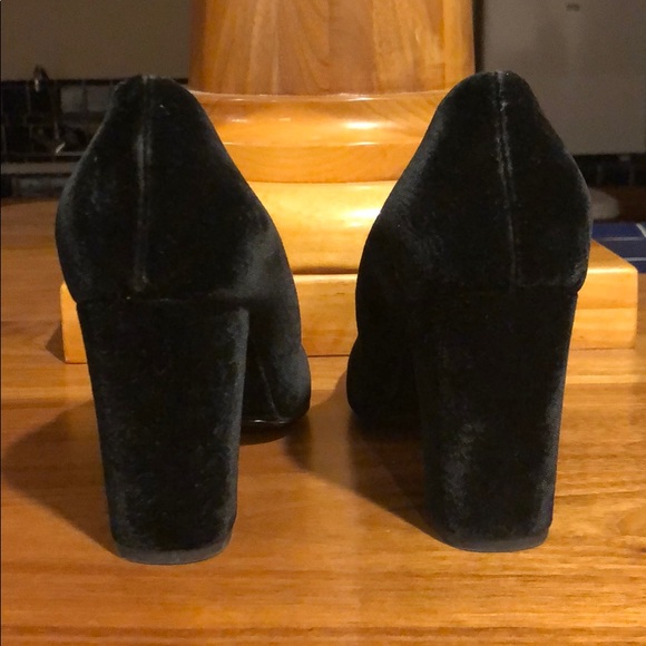 Dries Van Noten Velvet Black Block Heels 38M Euro - Picture 5 of 13